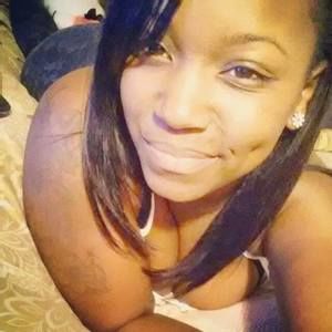 Meet your Posher, Clarissa